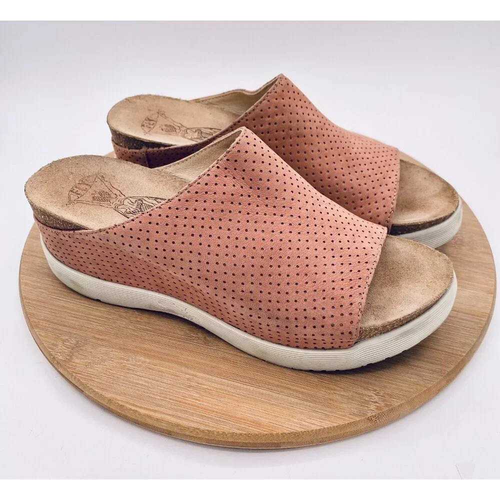 Fly London Vibe Sandals Womens 9 40 Blush Leather Wedge Slides Peep